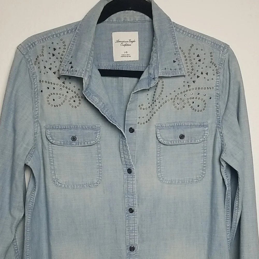 American Eagle Outfitters Chambray Shirt - Picture 2 of 10
